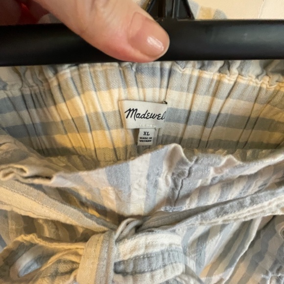 Madewell Paperbag Waist Cropped Pants - Picture 3 of 4